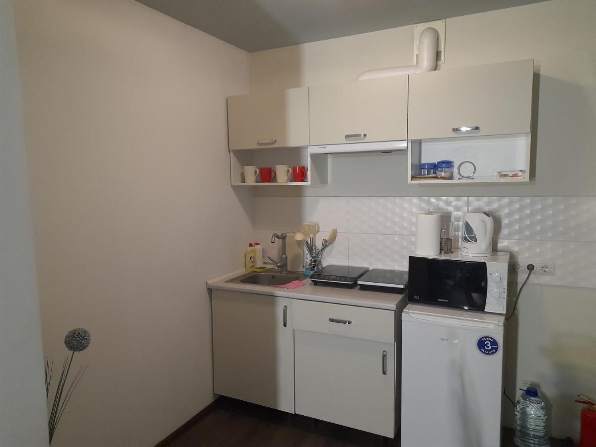 Modern Studio 15 Min To The City Centre Lviv Exterior photo